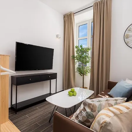 Апартаменты Harbour View