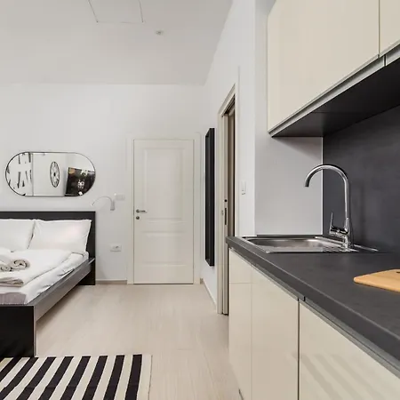 Harbour View Apartment *