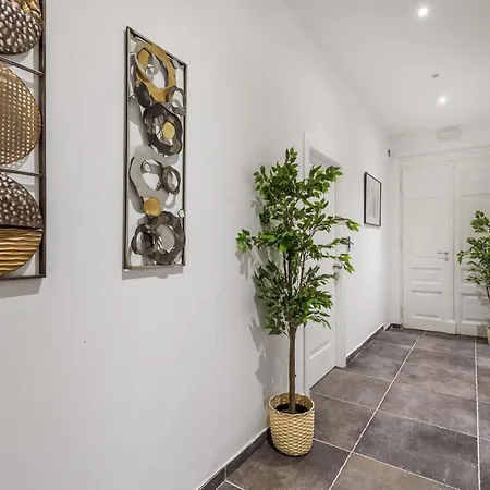 Harbour View Apartment